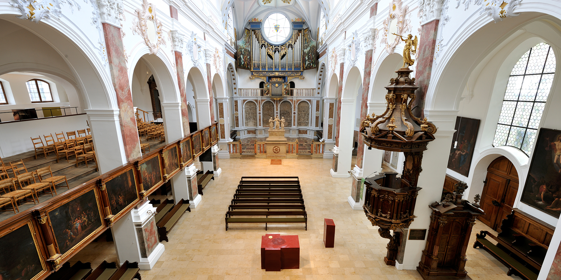 Innenraum von St. Anna Augsburg,© Klaus Lipa